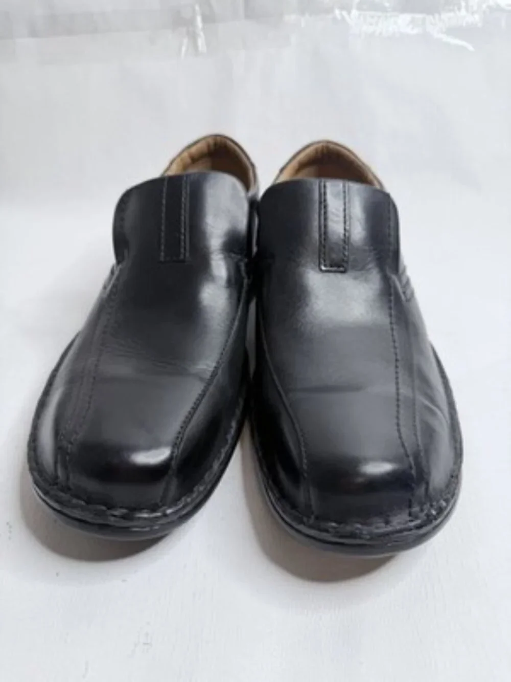 CLARKS Men’s Black LOAFER SHOES MEN'S 10M LEATHER CASUAL SLIP ON